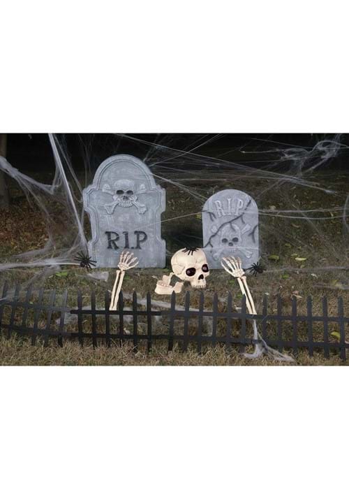 18 Piece Cemetery Prop Kit
