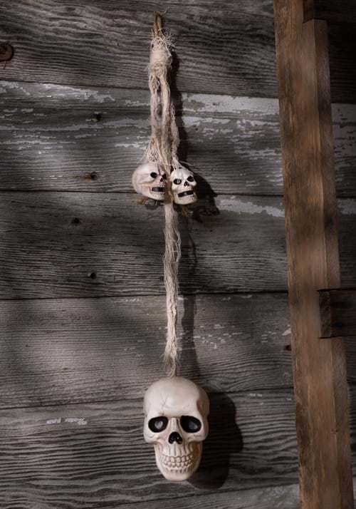 20-Inch Hanging Skulls Halloween Decoration
