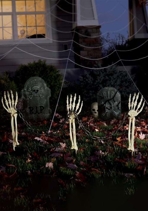 3 Skeleton Arms with 1 Chain Halloween Prop