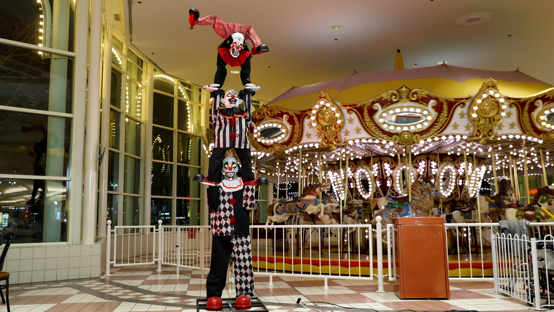 12FT 3-Stacked Acrobatic Clowns Animatronic - Brick Thunder 3 12FT 3-Stacked Acrobatic Clowns Animatronic - Brick Thunder