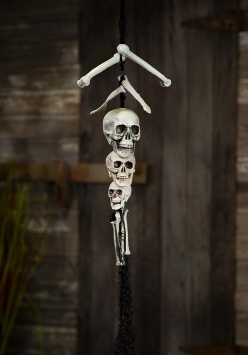 30-Inch Skulls and Bones Hanger Decoration