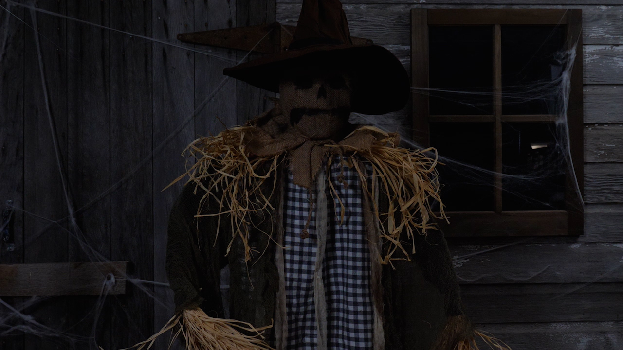 4.4FT Hanging Surprise Scarecrow Animated Decoration 3 4.4FT Hanging Surprise Scarecrow Animated Decoration
