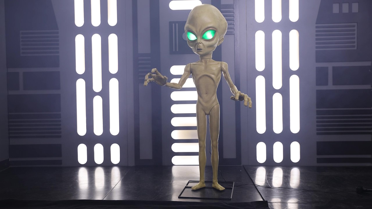 4.5FT Animatronic Area 51 Roswell Alien Decoration