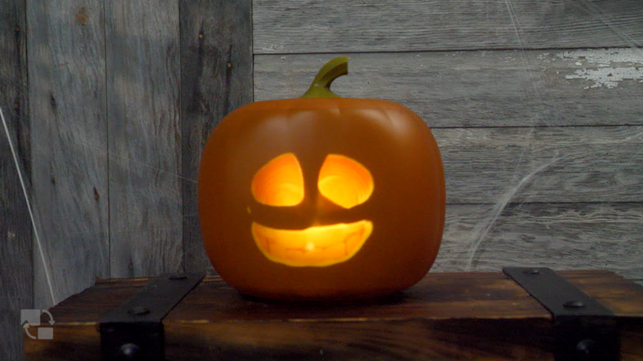 11-Inch Jabberin' Jack Talking Pumpkin Decoration