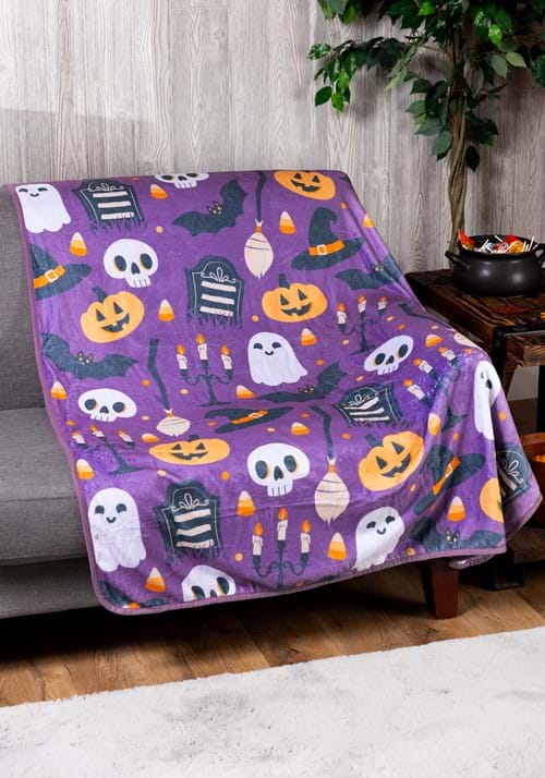 Halloween Mischief Comfy Throw Blanket